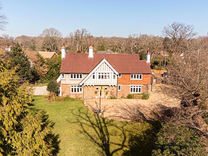 5 Bedroom Detached House For Sale In Yew Lane, East Grinstead, RH19