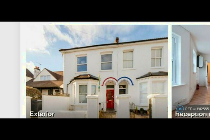 1 Bedroom Flat To Rent In Montem Road, New Malden, KT3