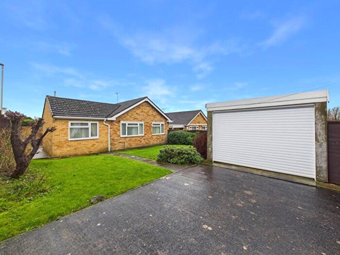 3 Bedroom Bungalow For Sale In Bybrook Gardens, Tuffley, Gloucester, Gloucestershire, GL4