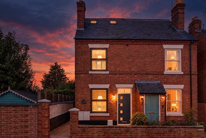 3 Bedroom Semi-Detached House For Sale In Albert Street, Radcliffe On Trent, NG12