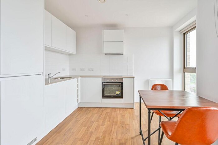 1 Bedroom Flat To Rent In Astor Apartments, Apex Gardens, Tottenham, London, N15