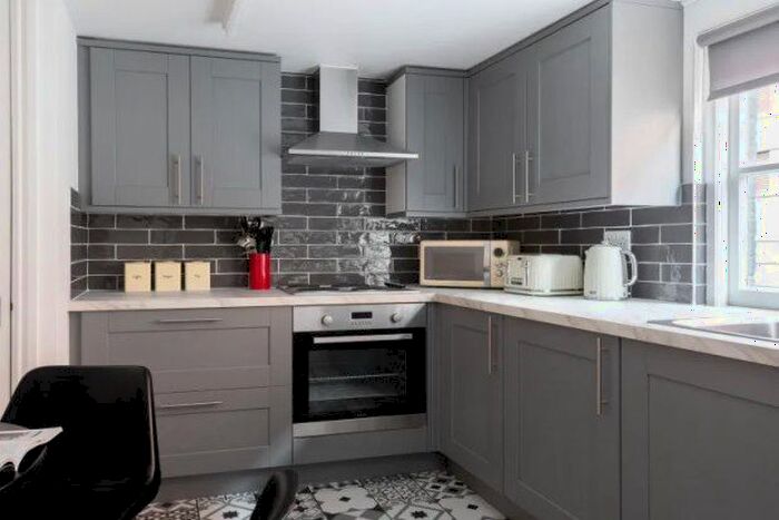 2 Bedroom Flat To Rent In George Street, Oxford, OX1