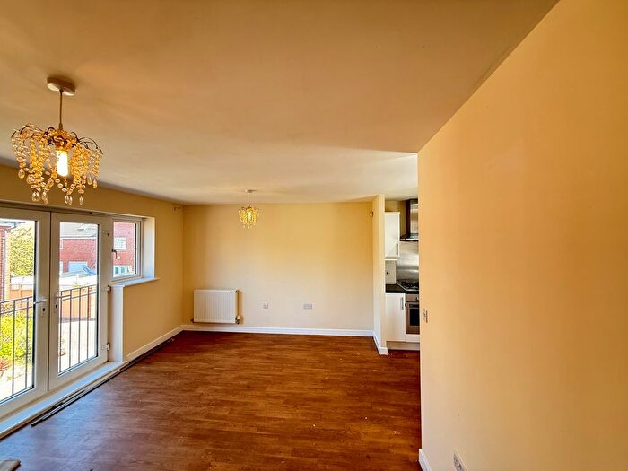 3 Bedroom Property To Rent In Baxter Road, Watford, WD24