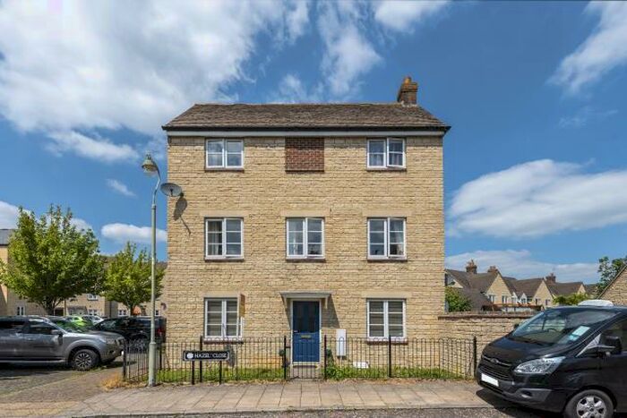 3 Bedroom Town House To Rent In Madley Park, Witney, OX28