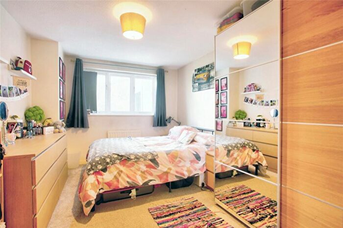 1 Bedroom Flat For Sale In Cartington Court, Newcastle Upon Tyne, NE3