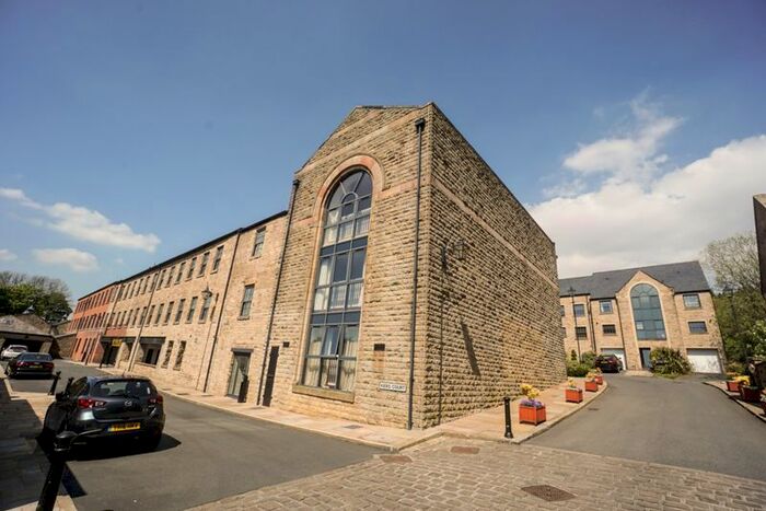 2 Bedroom Flat To Rent In Kiers Court, Horwich, Bolton, BL6