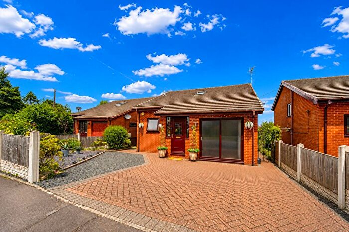 3 Bedroom Detached House For Sale In Cranshaw Drive, Blackburn, BB1