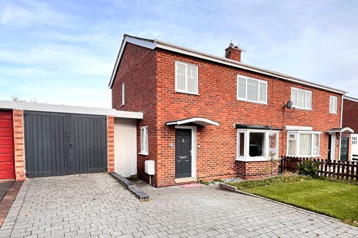 3 Bedroom Semi-Detached House To Rent In Gloucester Road, Shrewsbury, Shropshire, SY1