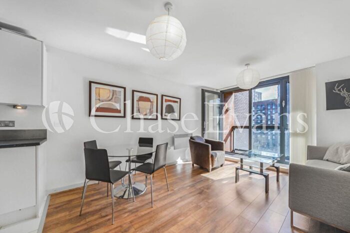 1 Bedroom Flat To Rent In Hallsville Road, Canning Town, London, E16