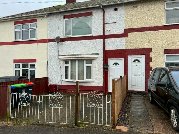 2 Bedroom Terraced House To Rent In Hillcrest Drive, Nottingham, Nottinghamshire, NG15