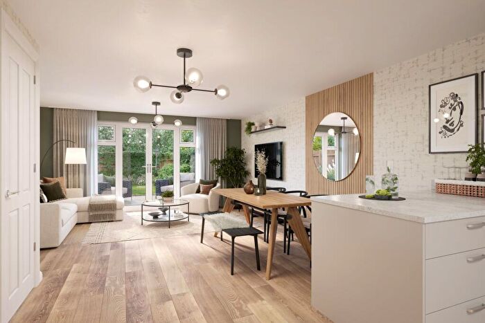 4 Bedroom Detached House For Sale In Mill Lane, Swindon, SN1