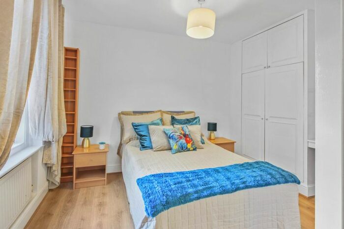 1 Bedroom Flat To Rent In Harrowby Street, Marylebone, London, W1H