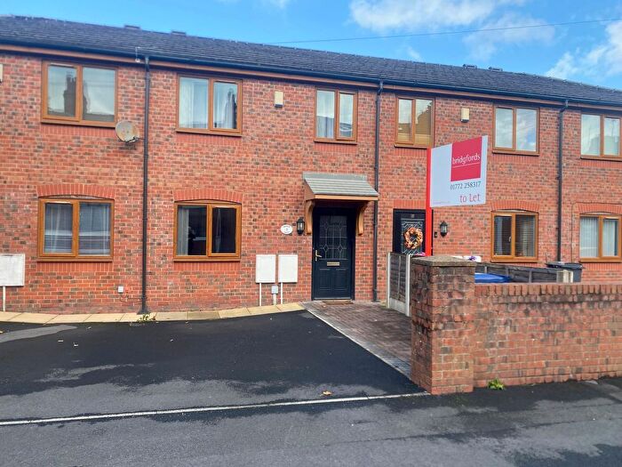 2 Bedroom Property To Rent In Moon Street, Preston, PR5