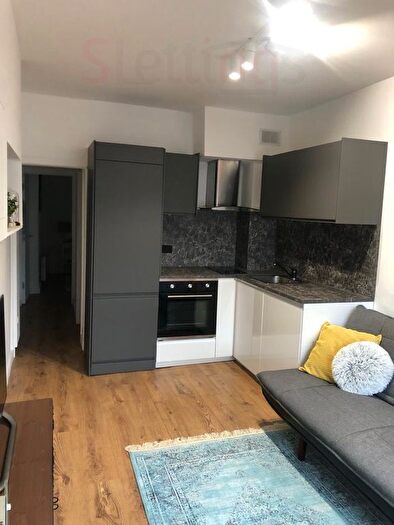Studio To Rent In Edgwarebury Lane, Edgware, HA8