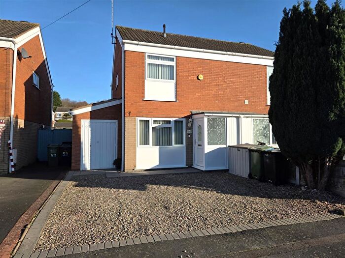 3 Bedroom Semi Detached House For Sale In Buttermere Road, Stourport-On-Severn, DY13
