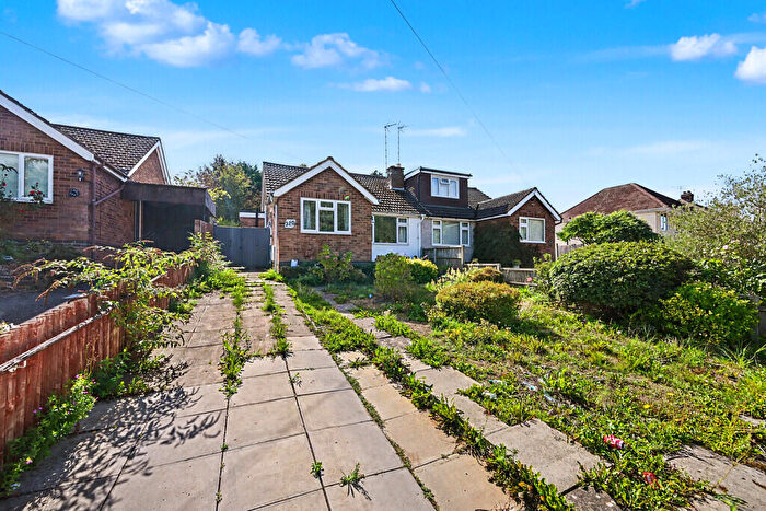 3 Bedroom Semi-Detached Bungalow For Sale In Lower Hillmorton Road, Rugby, CV21