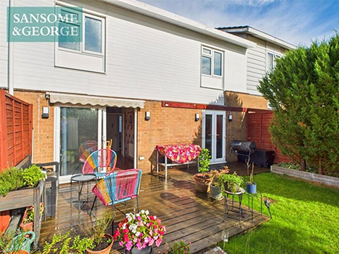 3 Bedroom Terraced House For Sale In Abbey Road, Basingstoke, Hampshire, RG24