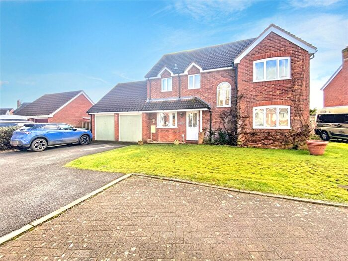 4 Bedroom Detached House For Sale In Juniper Close, Tiverton, Devon, EX16