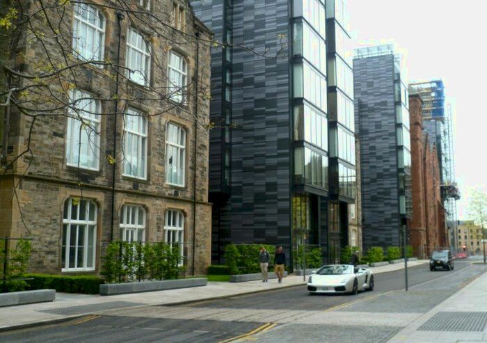 2 Bedroom Flat To Rent In Simpson Loan, Edinburgh, EH3