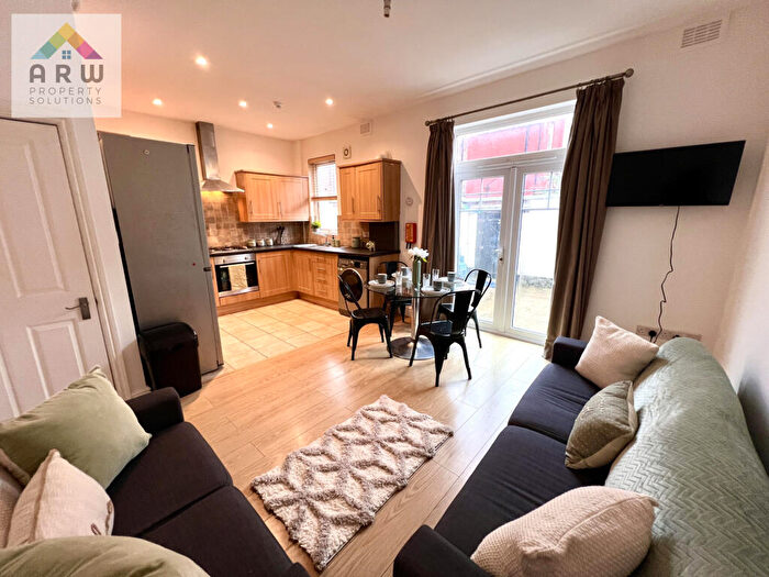 5 Bedroom Terraced House To Rent In Avondale Road, Liverpool, Merseyside, L15