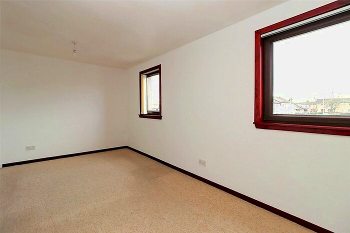 2 Bedroom Terraced House For Sale In Cluny Place, Glenrothes, KY7