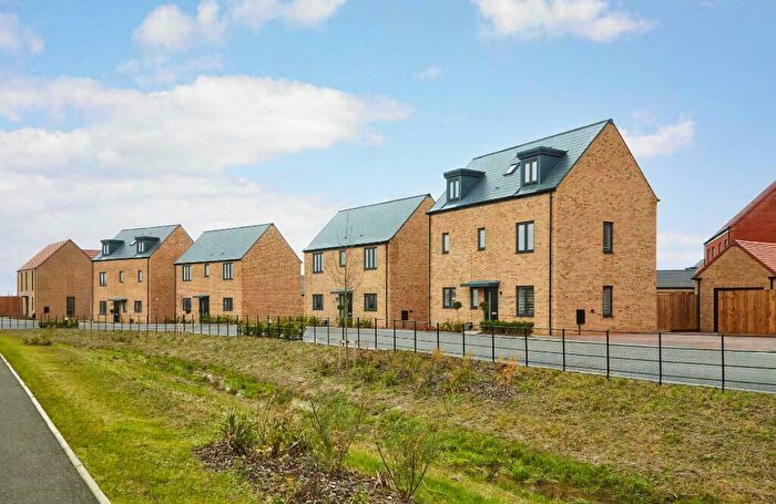 4 Bedroom Detached House For Sale In Spindle Way St Neots, PE19