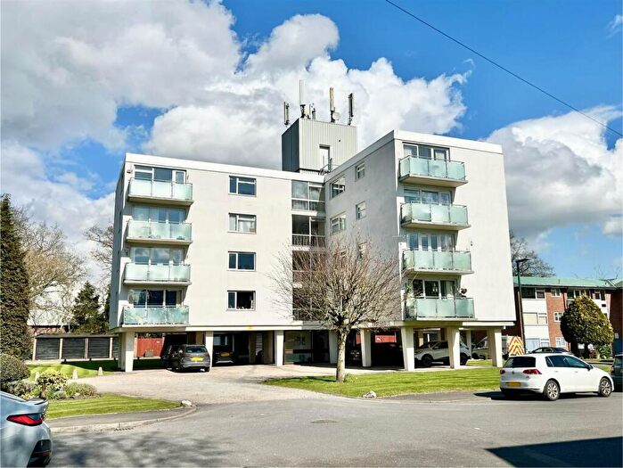 2 Bedroom Flat For Sale In Ardendale, Harwood Grove, Shirley, B90