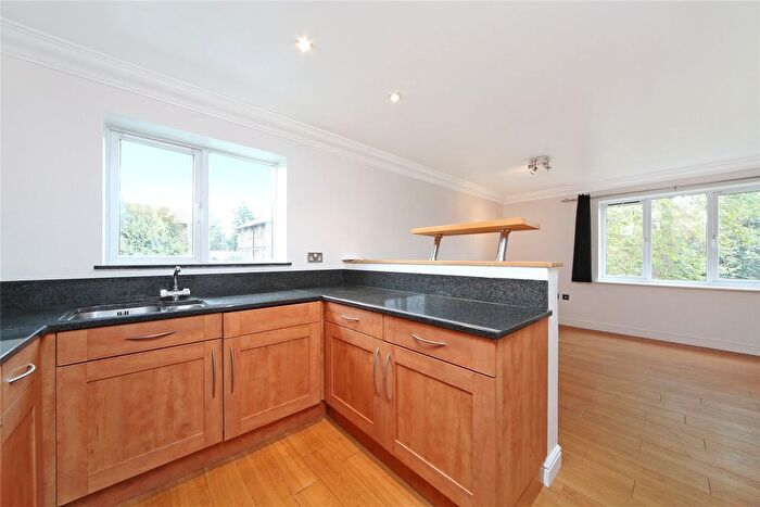 2 Bedroom Flat To Rent In Devonshire Street, Chiswick, London, W4