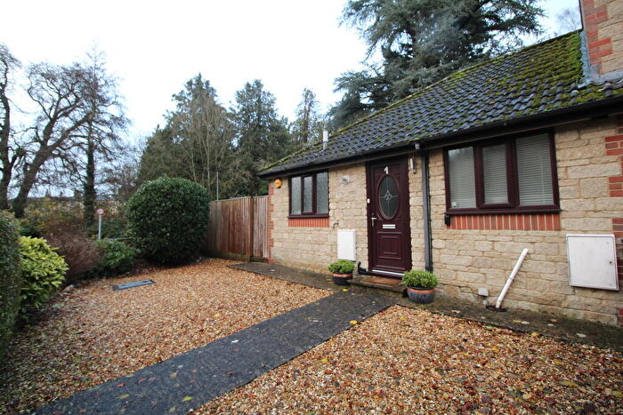 1 Bedroom Detached Bungalow To Rent In Woodland Park, Calne, SN11