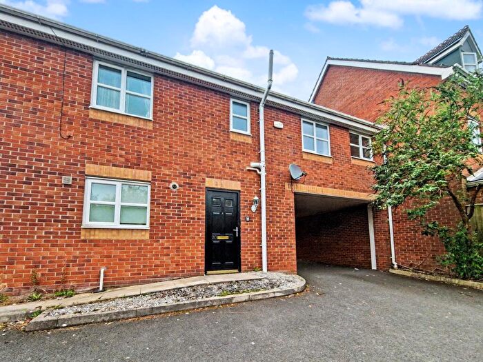 1 Bedroom Apartment To Rent In Mulberry Close, Radcliffe, M26