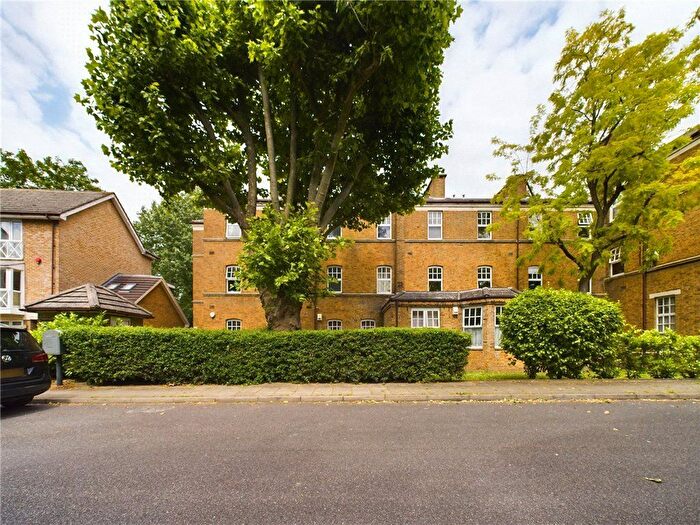 1 Bedroom Flat For Sale In Avonley Road, London, SE14