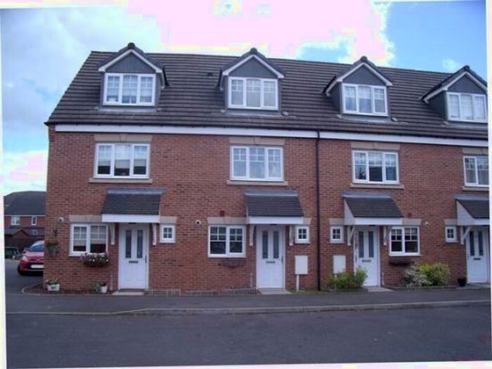 3 Bedroom Terraced House To Rent In Thompson Avenue, Tamworth, B77