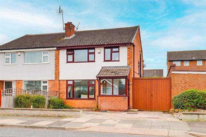 3 Bedroom Semi Detached House For Sale In The Hollows, Nottingham, NG11
