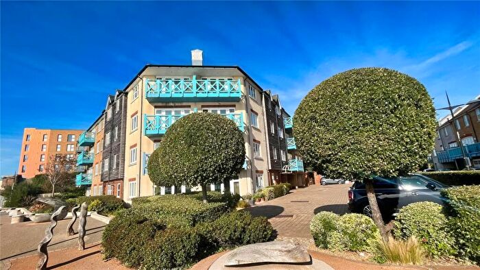 2 Bedroom Flat To Rent In Bowline Point, Ropetackle, Shoreham-By-Sea, BN43