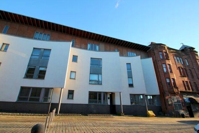 2 Bedroom Flat To Rent In Graham Square, Glasgow, G31