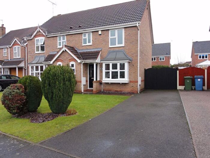 3 Bedroom Semi-Detached House To Rent In Wallingbrook Rise, St Annes, Worksop, S80