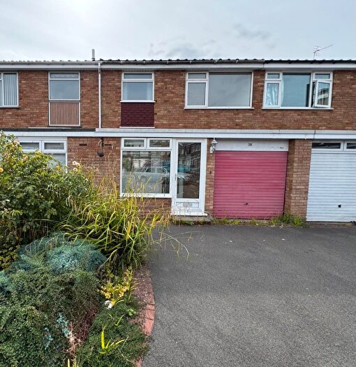 3 Bedroom Terraced House To Rent In Crookham Close, Birmingham, B17