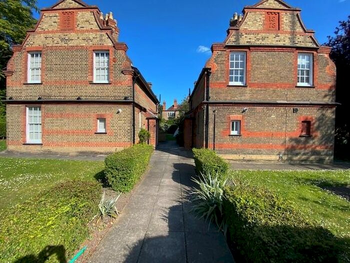 1 Bedroom Semi-Detached House To Rent In Calton Avenue, Dulwich, London, SE21