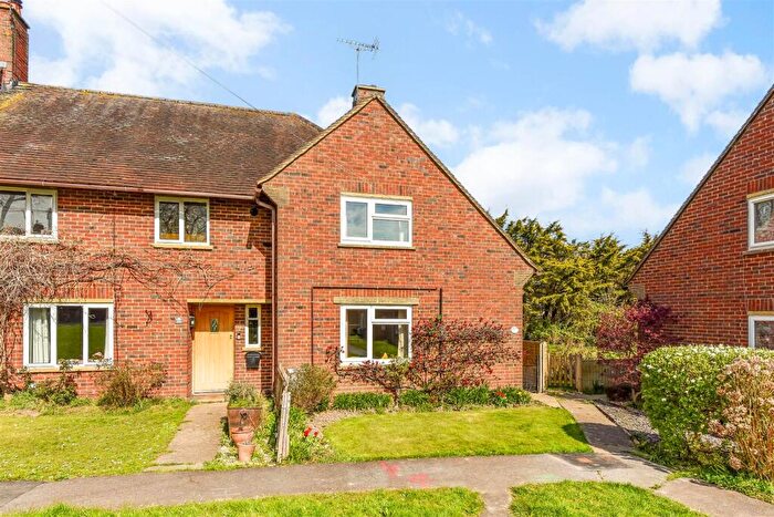 2 Bedroom House For Sale In Northside, Lavant, Chichester, PO18