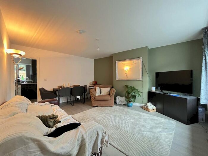 2 Bedroom Private Hall To Rent In Beech Street, Lancaster, LA1