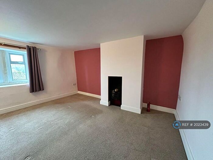 2 Bedroom End Of Terrace House To Rent In The Chantry, Chippenham, SN15