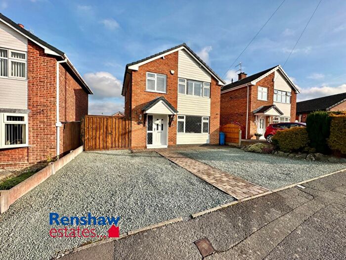 3 Bedroom Detached House For Sale In Farm Close, Ilkeston, Derbyshire, DE7