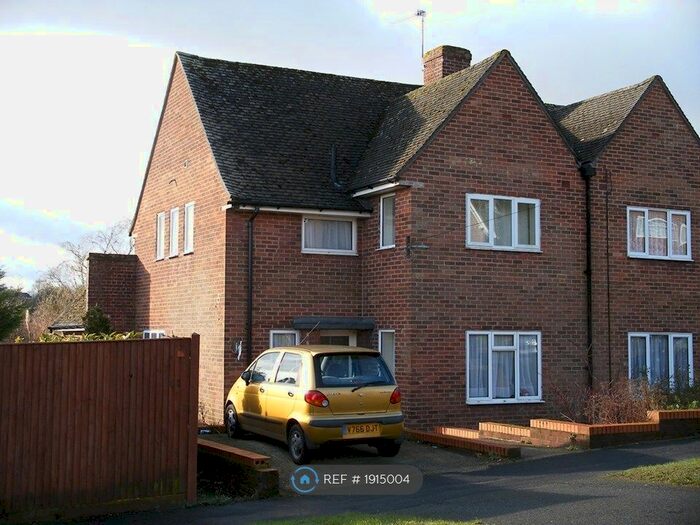 5 Bedroom Semi-Detached House To Rent In Stanmore Lane, Winchester, SO22
