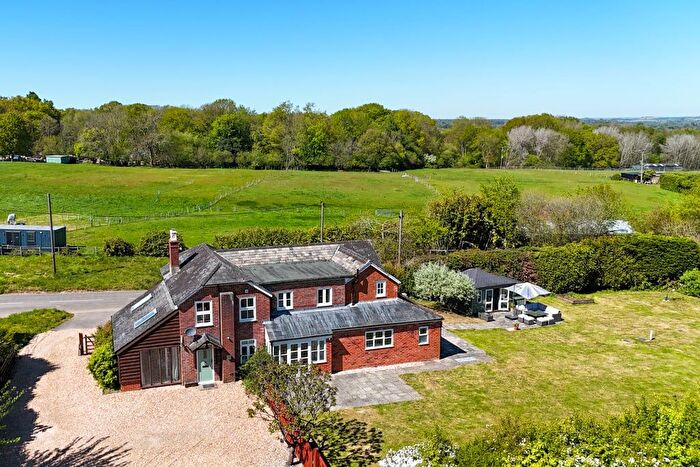 4 Bedroom Detached House For Sale In Dunbridge Lane, Awbridge, Romsey, SO51