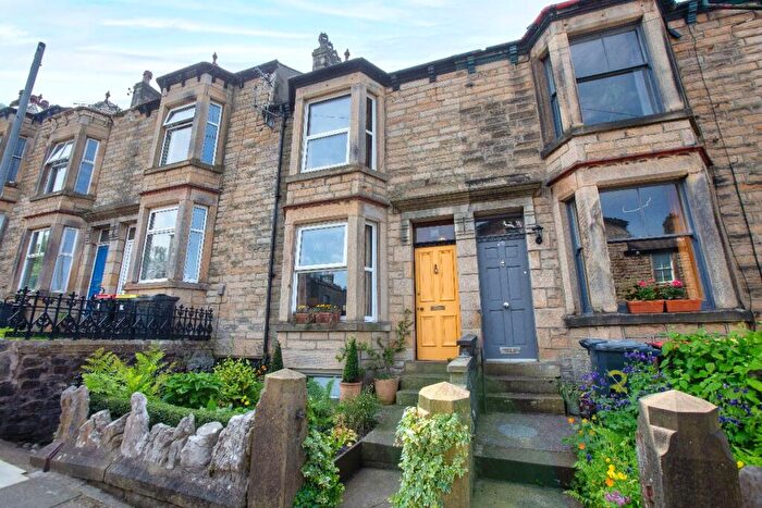 3 Bedroom Terraced House For Sale In Rydal Road, Lancaster, LA1