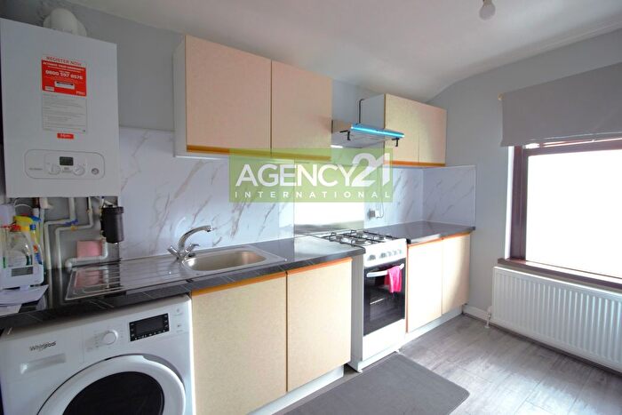1 Bedroom Maisonette To Rent In High Road, Leytonstone, E11