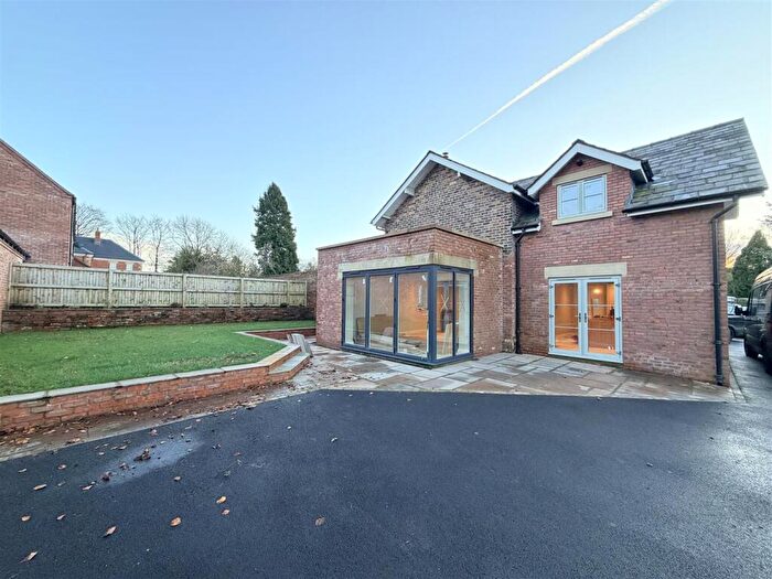 3 Bedroom House To Rent In Highfield, Leek, ST13