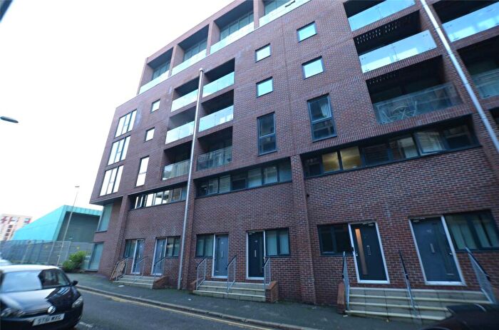 2 Bedroom Apartment For Sale In Shaws Alley, Liverpool, Merseyside, L1