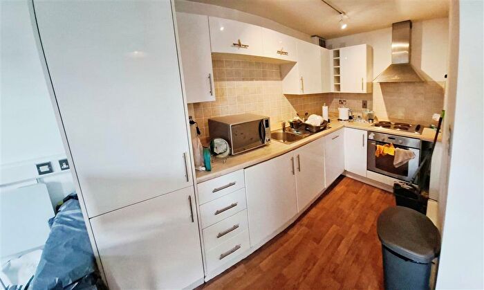 1 Bedroom Apartment To Rent In St. Helens Road, Swansea, SA1