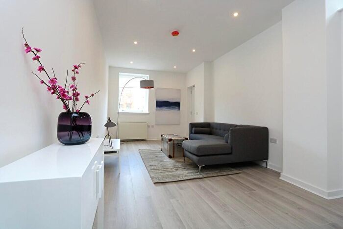 2 Bedroom Flat To Rent In Candleriggs, Glasgow, Glasgow City, G1